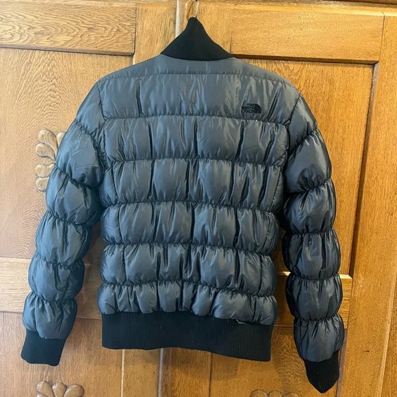 Women’s North Face 600 Goose Down Puffer Coat in Black (medium) - Picture 2 of 9